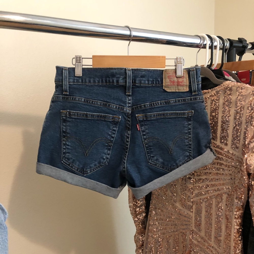 Levi’s Cutoff Shorts